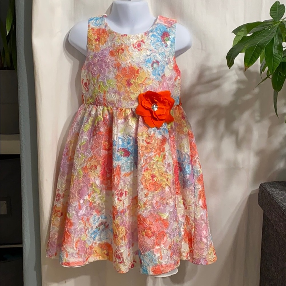 *10% off /2+* Girls floral dress size 5